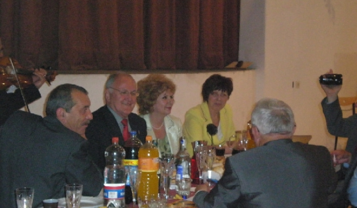 Včelince - krsť knihy
