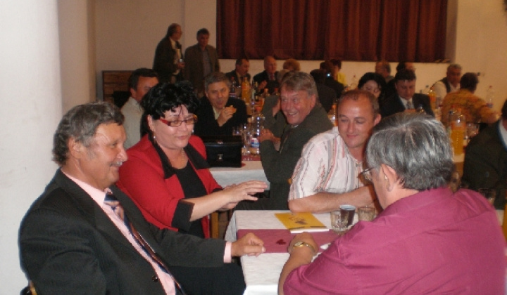Včelince - krsť knihy